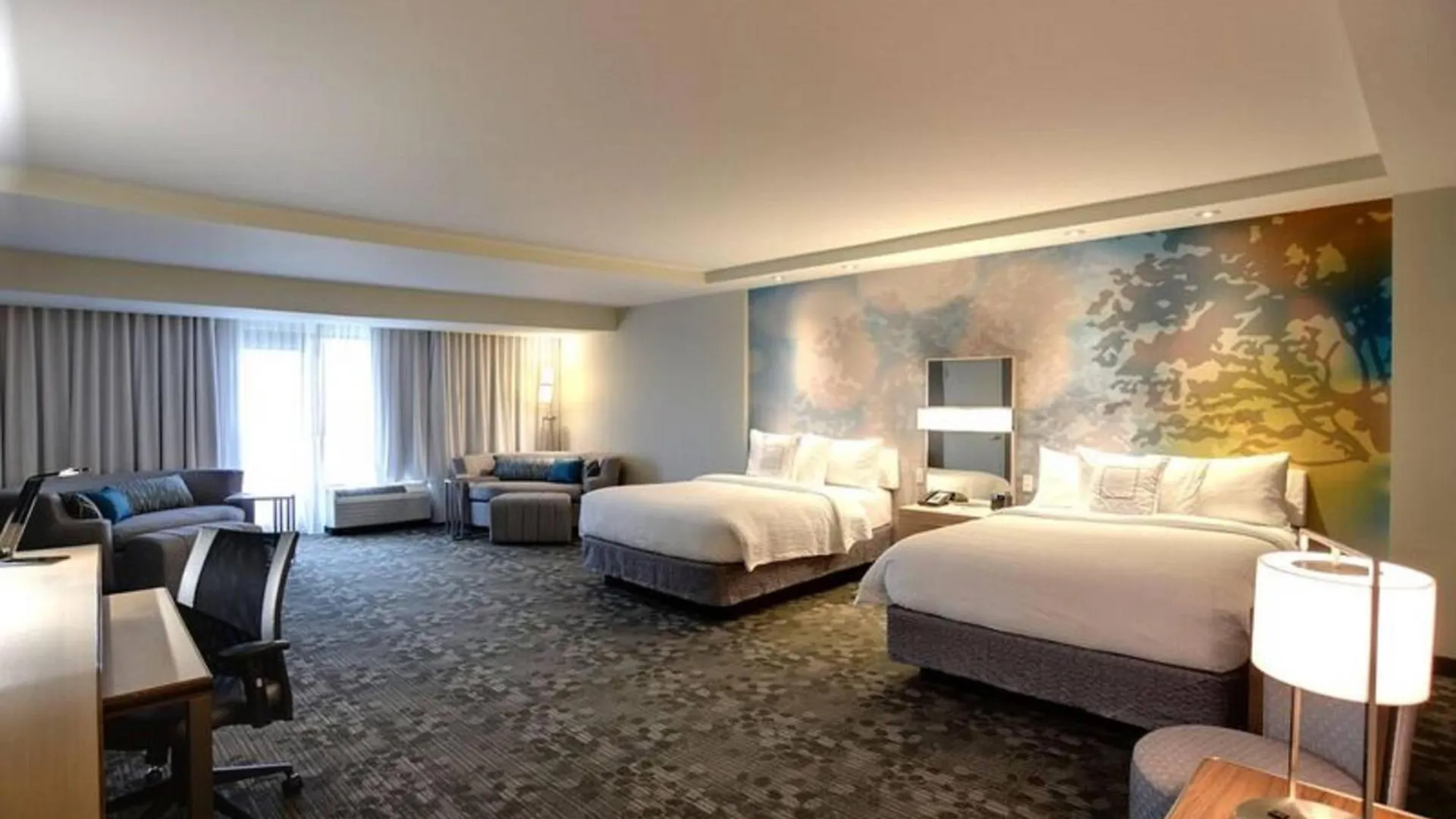 Courtyard By Marriott Columbus Osu Otel