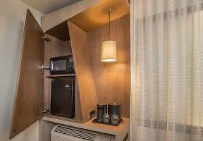 Courtyard By Marriott Columbus Osu Hotel